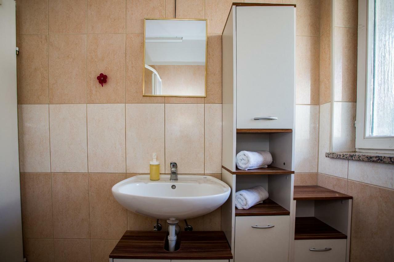 Apartment & Rooms Poppy Rose Zadar Luaran gambar